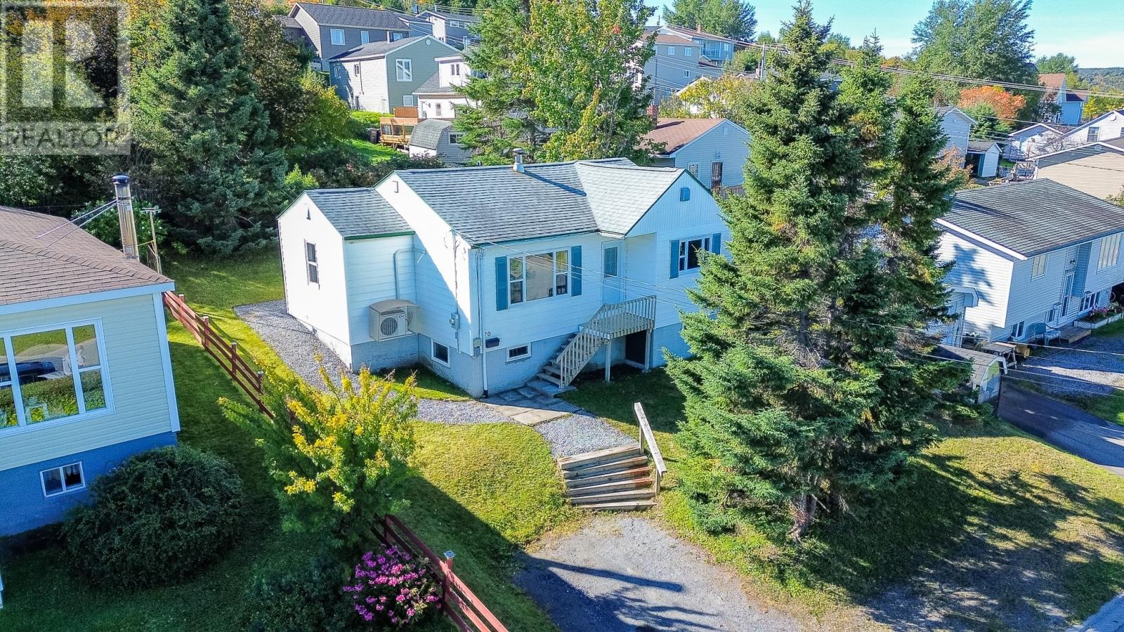 70 Clarence Street - 2