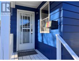 32 Beaumont Avenue thumbnail 3