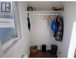 32 Beaumont Avenue thumbnail 4