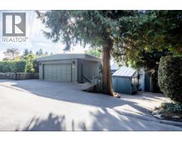 975 Aubeneau Crescent, West Vancouver, BC V7T1T4 Photo 38