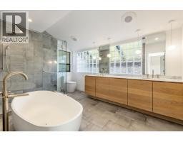 975 Aubeneau Crescent, West Vancouver, BC V7T1T4 Photo 21