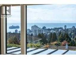 975 Aubeneau Crescent, West Vancouver, BC V7T1T4 Photo 12