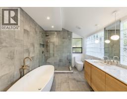 975 Aubeneau Crescent, West Vancouver, BC V7T1T4 Photo 20
