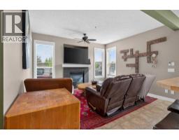 4 Sunset Square - photo 10