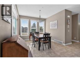 4 Sunset Square - photo 11