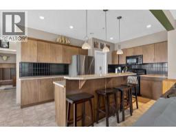 4 Sunset Square - photo 8
