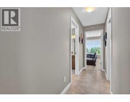 4 Sunset Square - photo 29