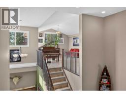 4 Sunset Square - photo 18