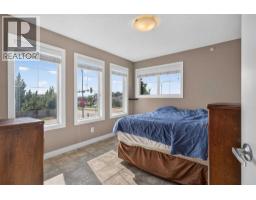 4 Sunset Square - photo 24
