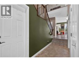 4 Sunset Square - photo 5