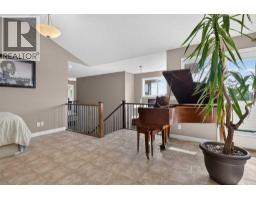 4 Sunset Square - photo 19