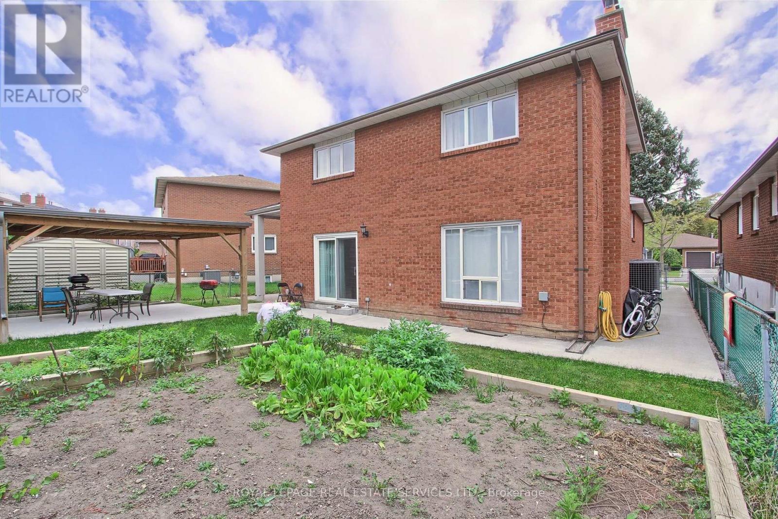 190 BENJAMIN BOAKE TRAIL - 44