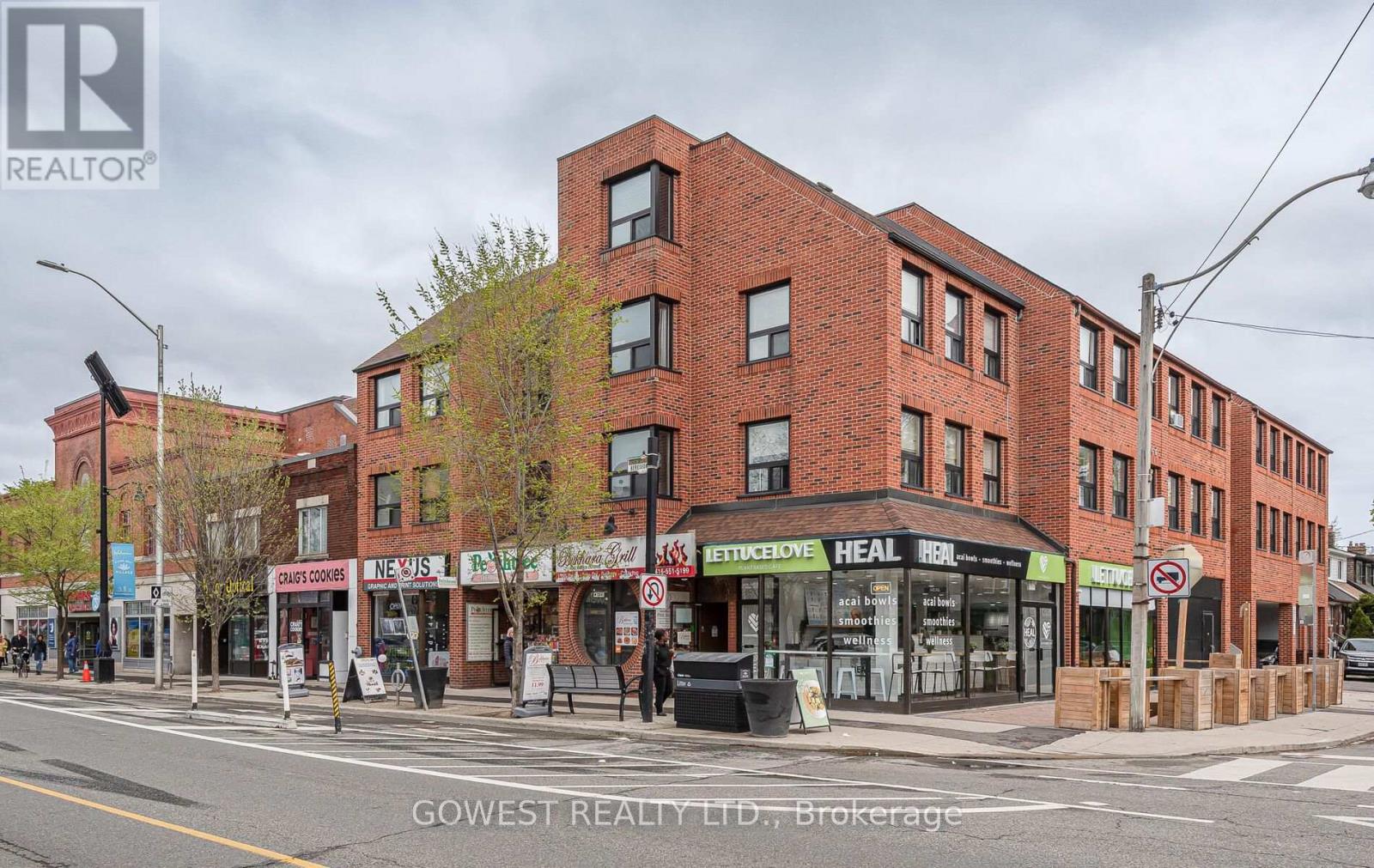 205 Keele Street — photo 32