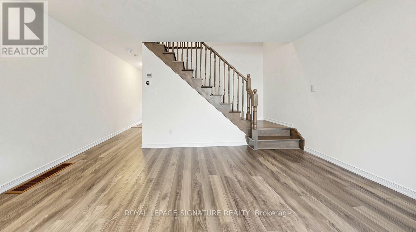 492 QUEEN MARY DRIVE - 10