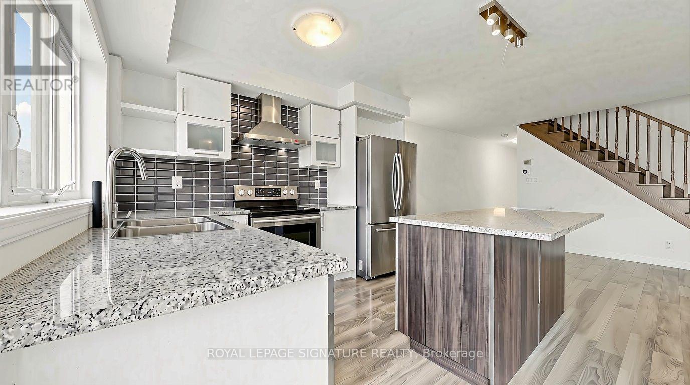 492 QUEEN MARY DRIVE - 14
