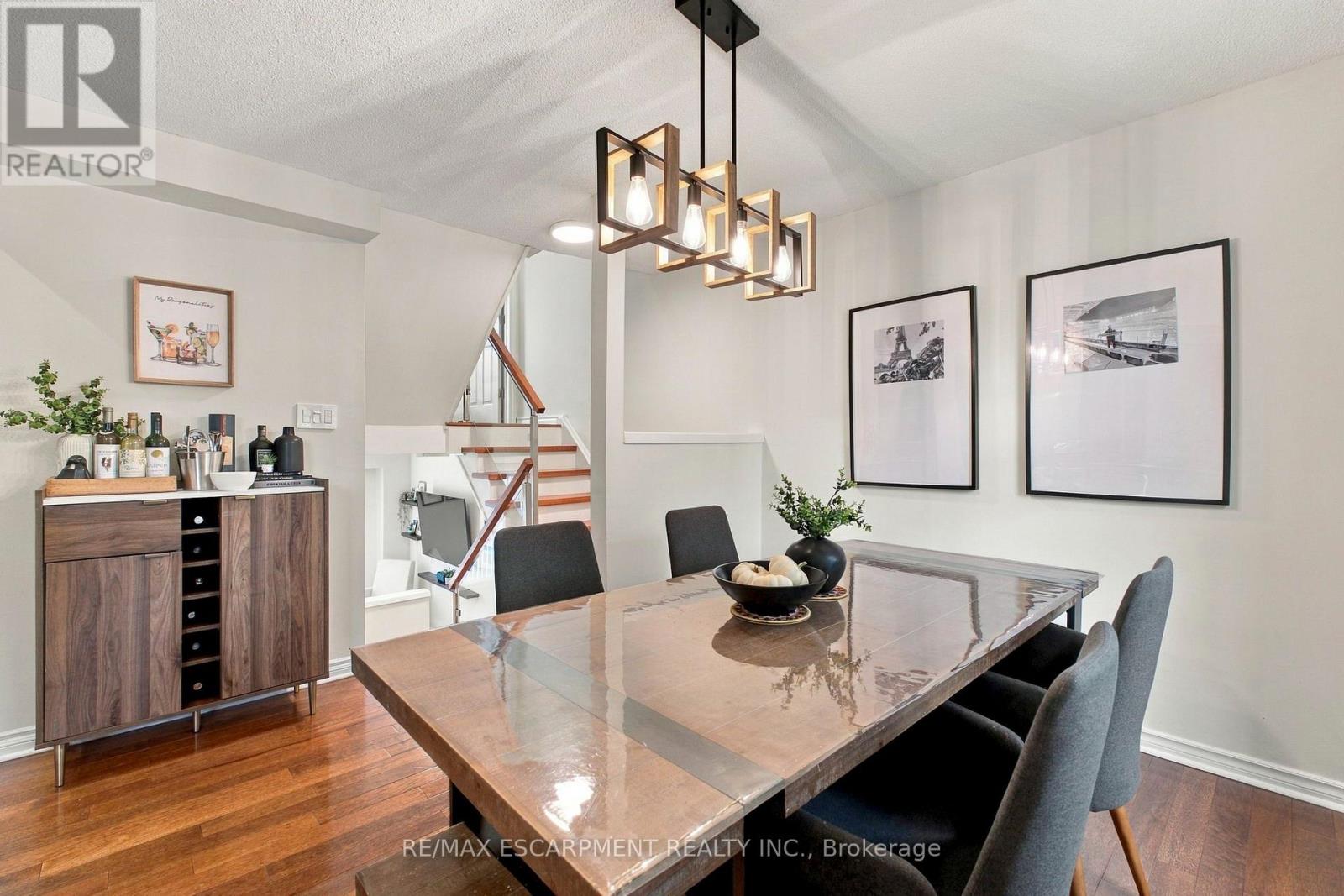 #59 371 Bronte Street South, Milton (OM Old Milton), Ontario, L9T3K5, Milton (OM Old Milton), Ontario — photo 1 of 5