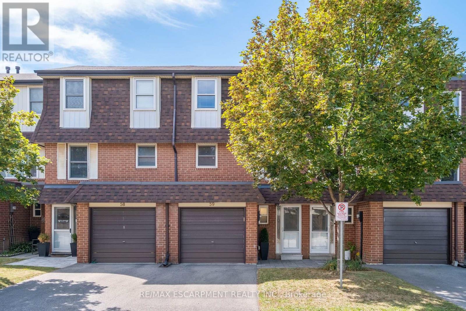 #59 371 BRONTE STREET S - Image 25