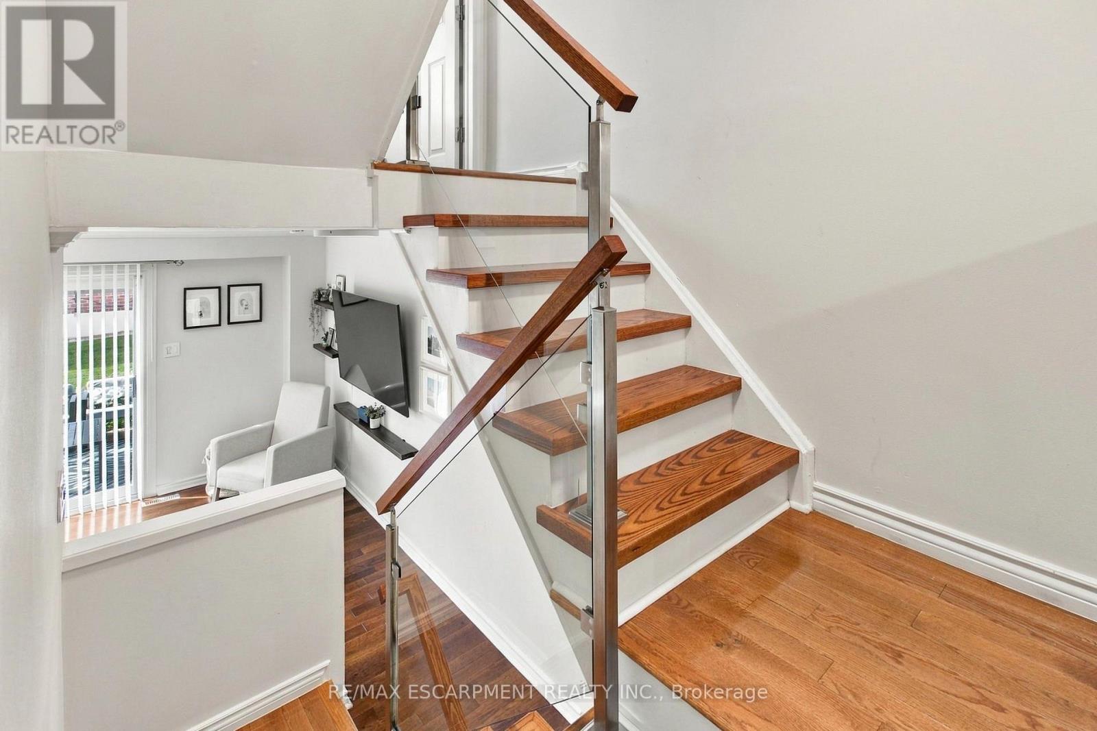 #59 371 Bronte Street South, Milton (OM Old Milton), Ontario, L9T3K5, Milton (OM Old Milton), Ontario — photo 3 of 5