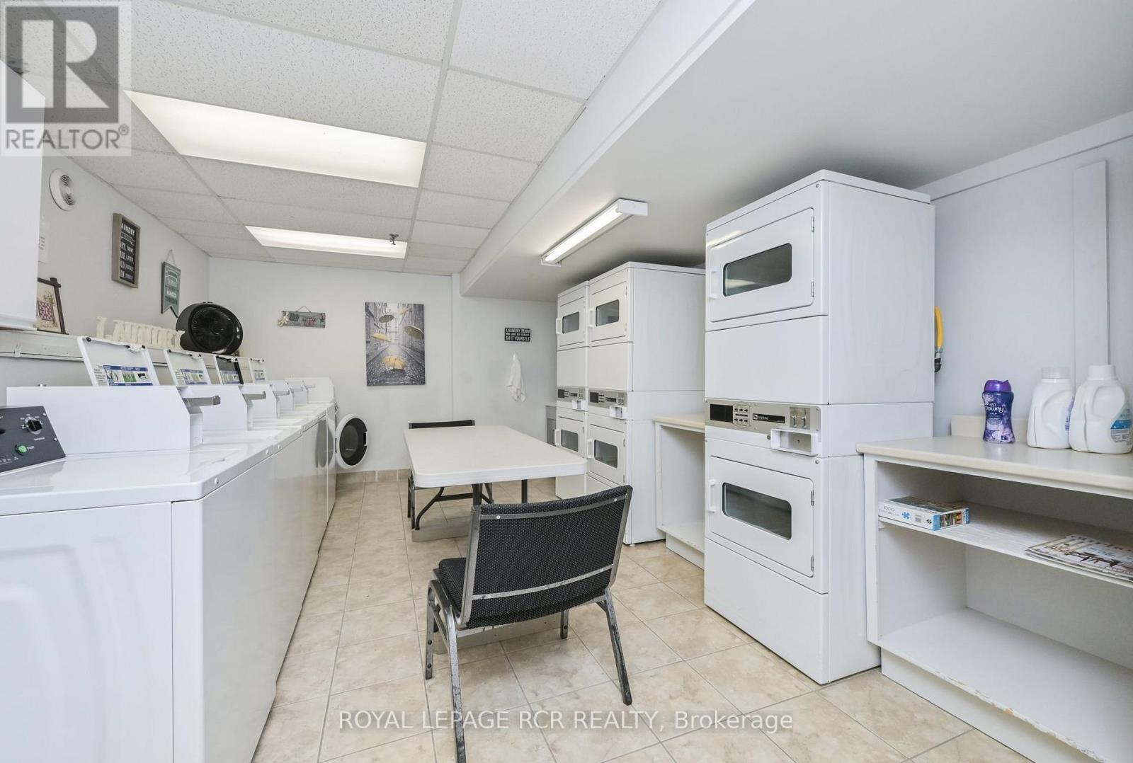 #404 8 FEAD STREET - 38