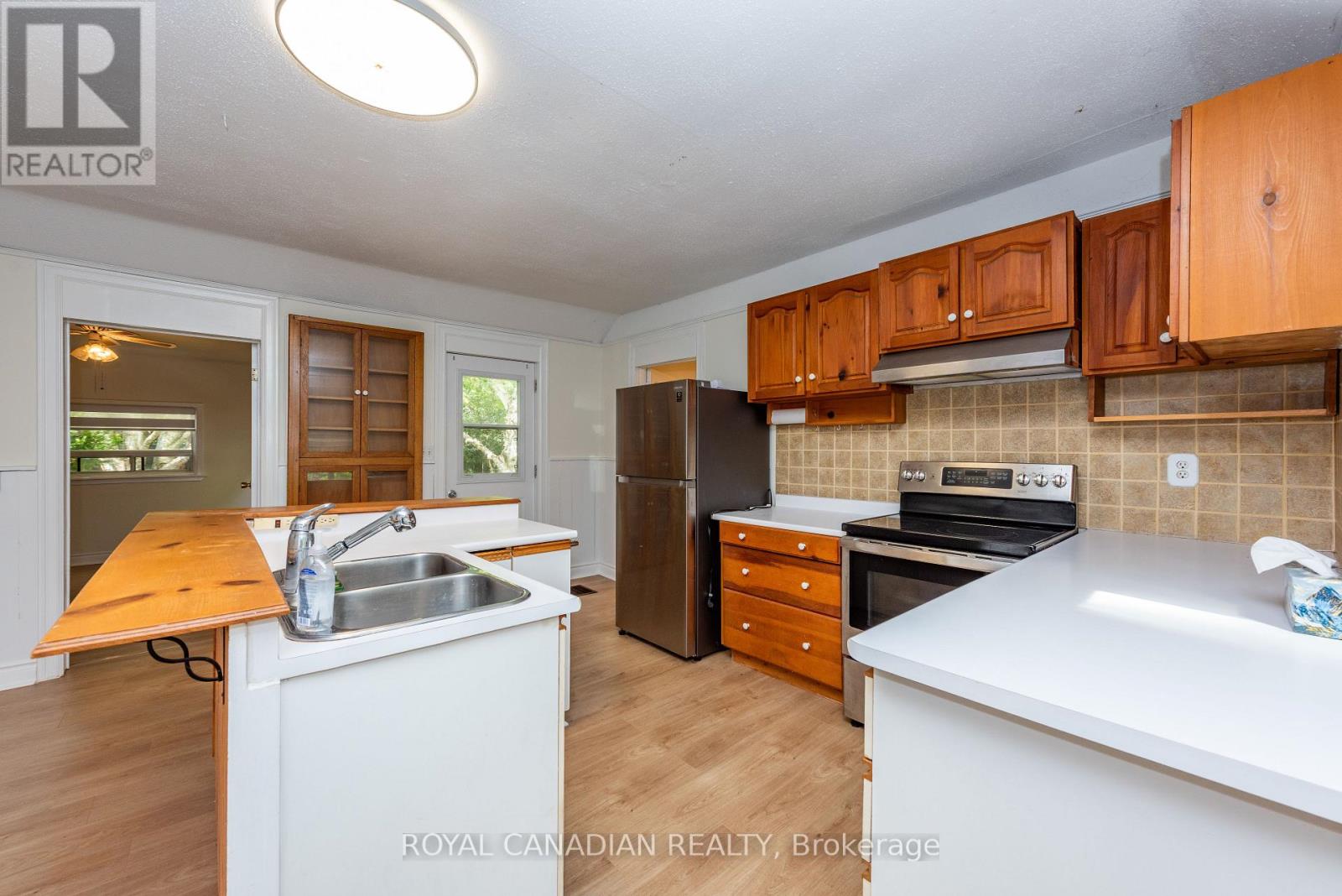 9775 HIGHWAY 7 - 15