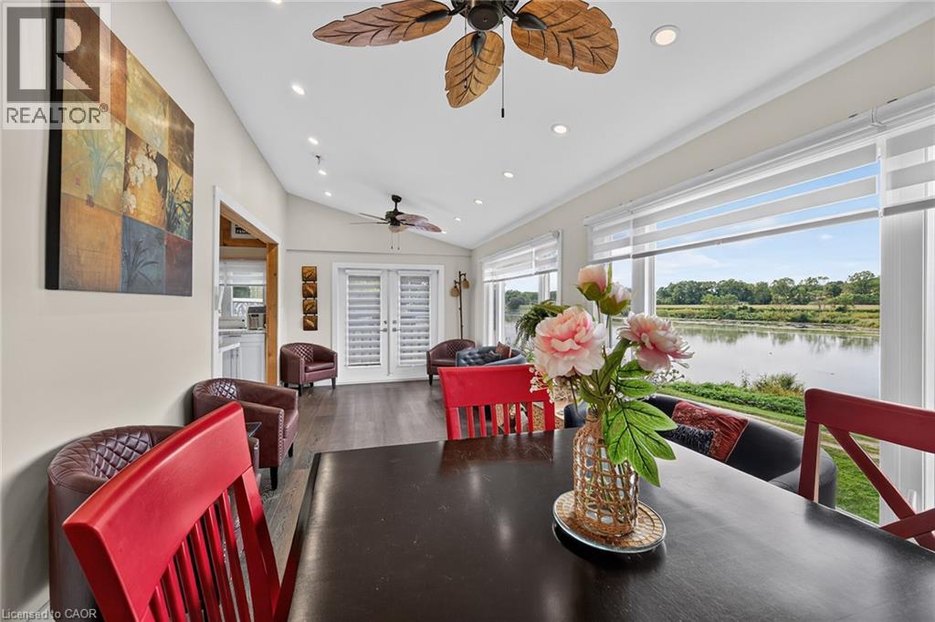7 RIVERFRONT Lane - 11