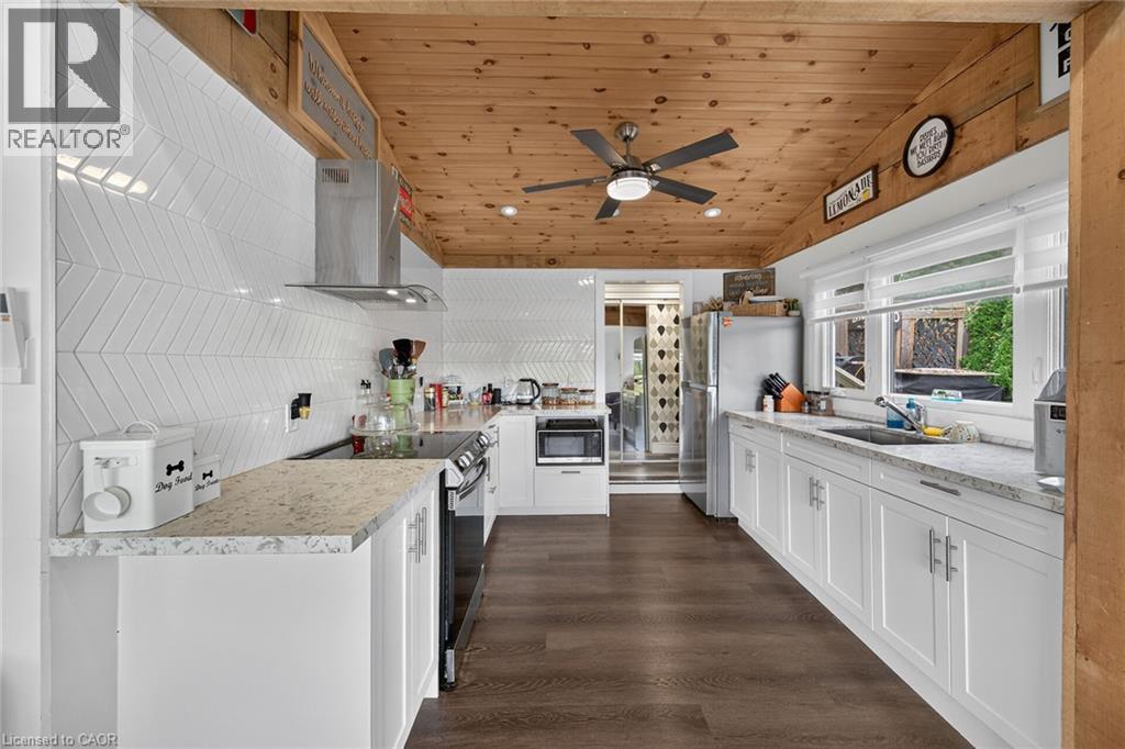 7 RIVERFRONT Lane - 14