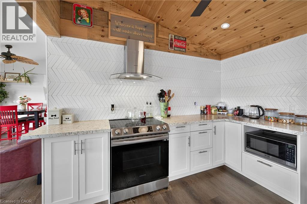 7 RIVERFRONT Lane - 17