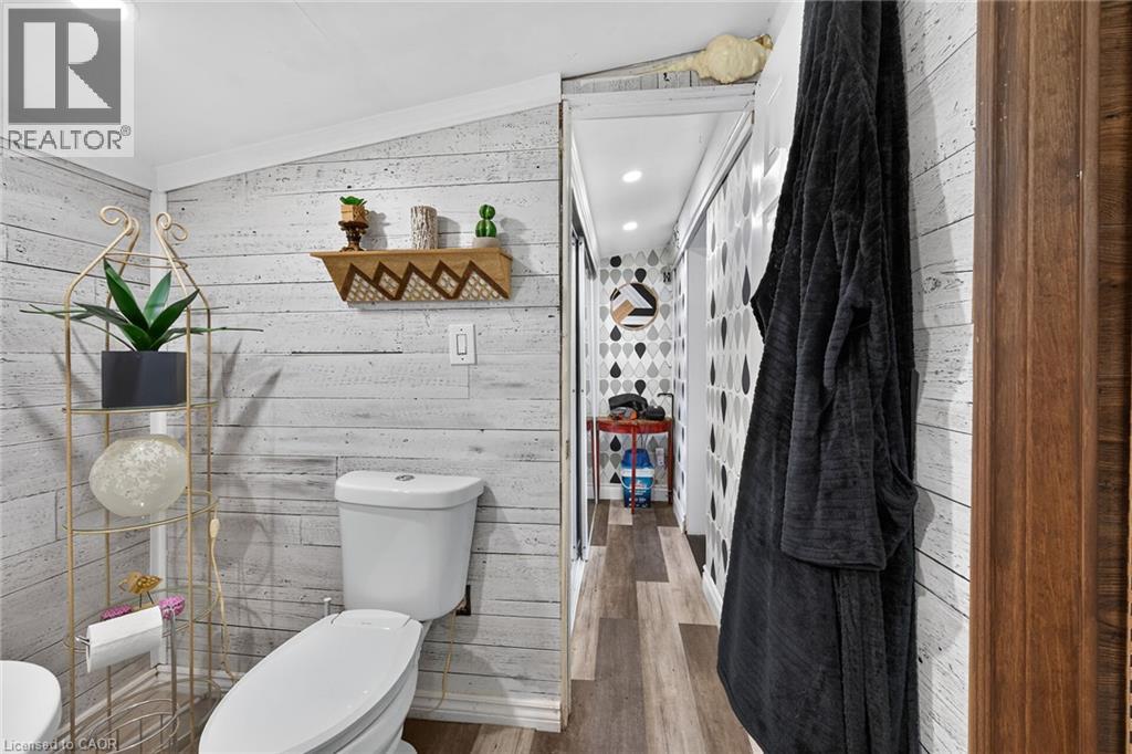 7 RIVERFRONT Lane - 26