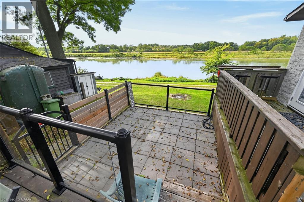 7 RIVERFRONT Lane - 28