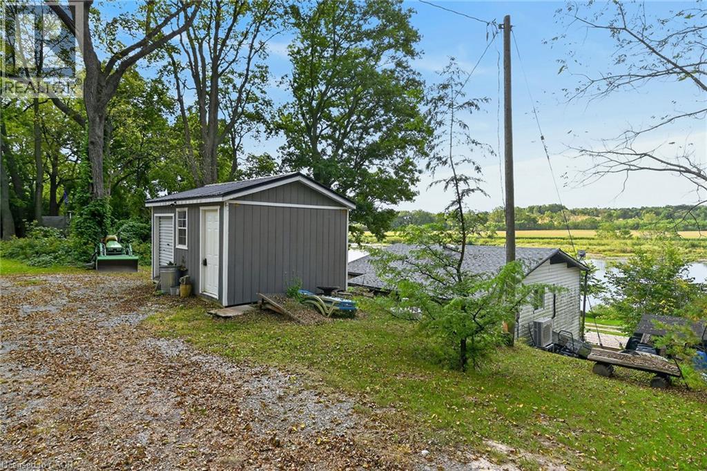 7 RIVERFRONT Lane - 34