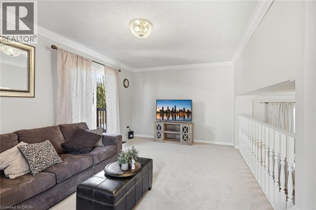 32 TWINOAKS Crescent - 9