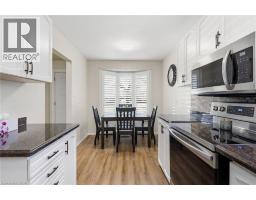 Breakfast - 32 Twinoaks Crescent, Hamilton, ON L8J2E7 Photo 13