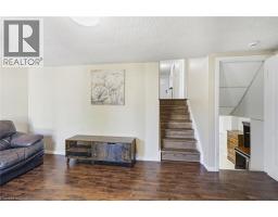 32 Twinoaks Crescent, Hamilton, ON L8J2E7 Photo 32