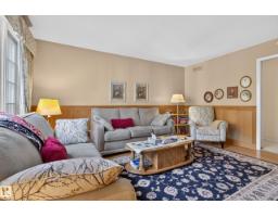 12304 Grand View Dr Nw, Edmonton, AB T6H4K4 Photo 24
