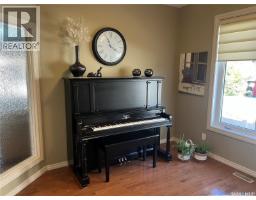1914 Laurier Crescent E, Regina, SK S4V0N8 Photo 19