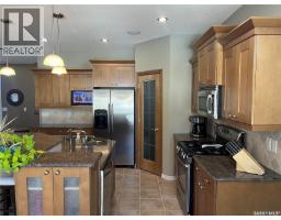 3pc Bathroom - 1914 Laurier Crescent E, Regina, SK S4V0N8 Photo 13