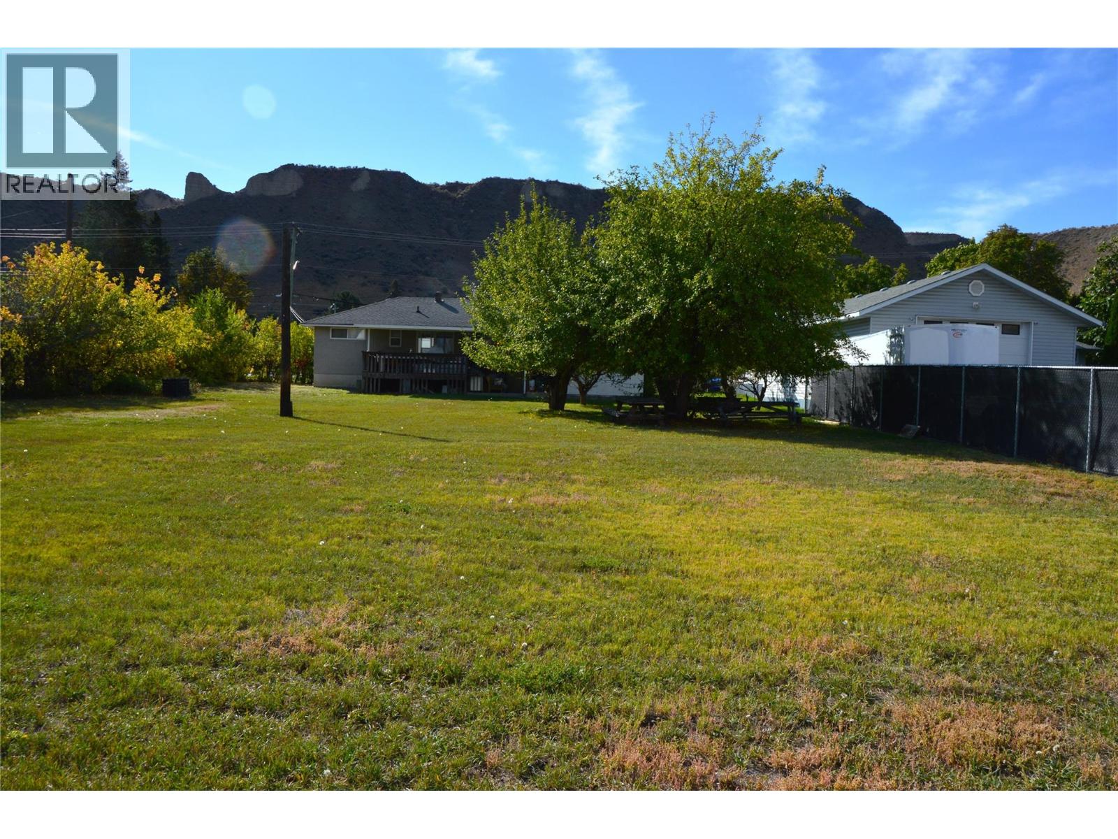 2022 Glenwood Drive - 11