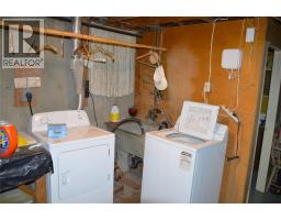 2022 Glenwood Drive, Kamloops, BC V2C4G6 Photo 17