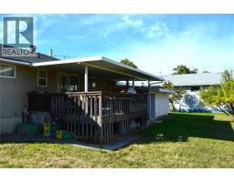 2022 Glenwood Drive, Kamloops, BC V2C4G6 Photo 25