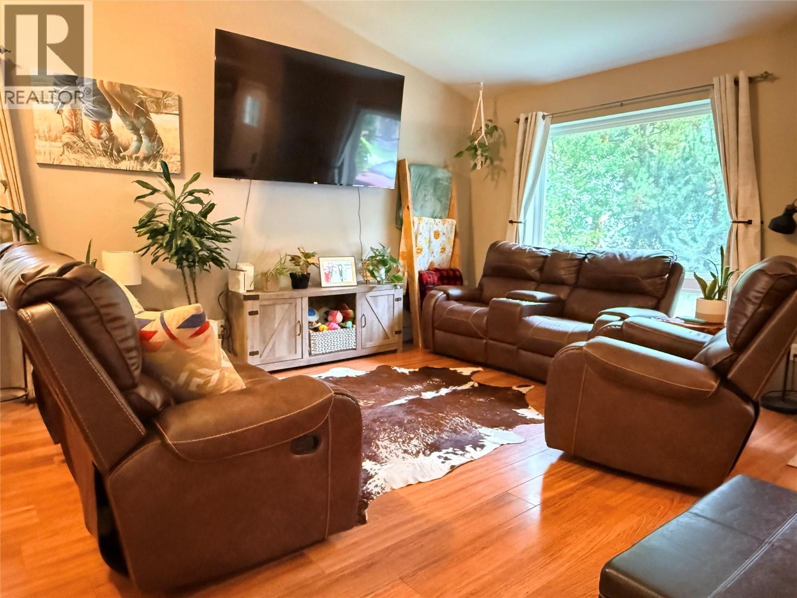 699 STRATHMORE Avenue - Image 7