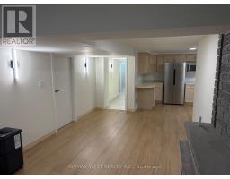 23 Sellmar Road, Toronto, ON M9P3E4 Photo 6