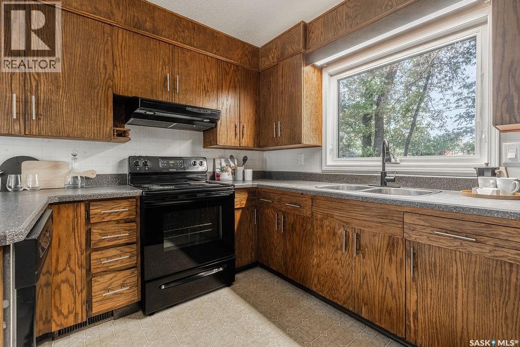 11 Moxon CRESCENT, Saskatoon — photo 9