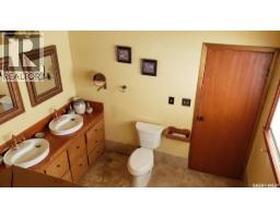 Foyer - Se29 25 5 W2 Rm 244, Orkney Rm No  244, SK S3N2W4 Photo 10