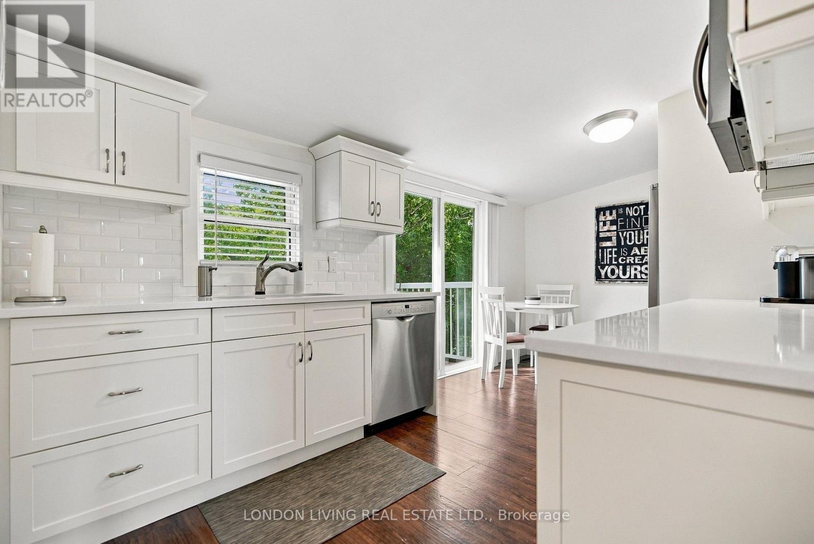 757 NADINE AVENUE - Image 16