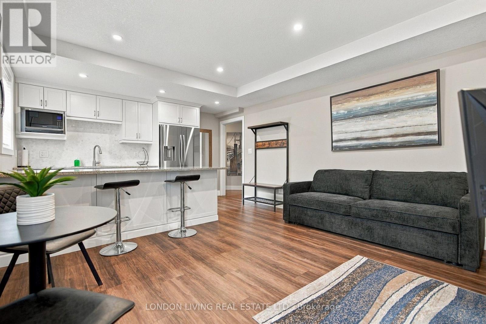757 NADINE AVENUE - Image 27
