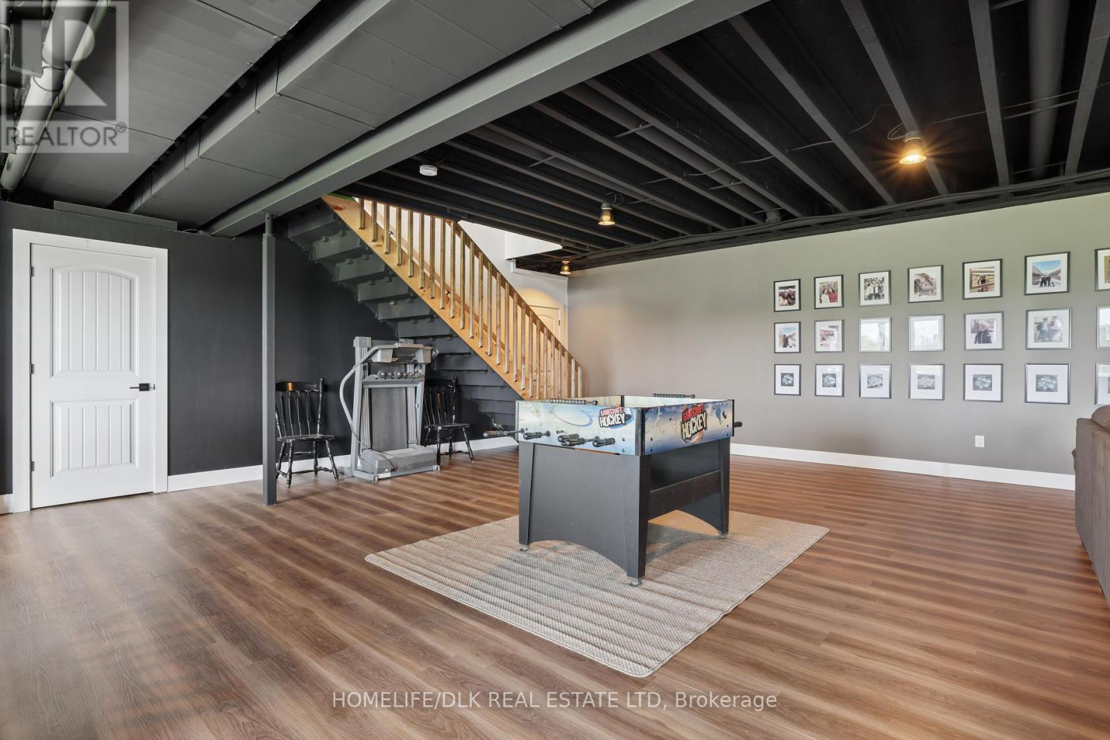 723 ROSEDALE ROAD S - Image 33