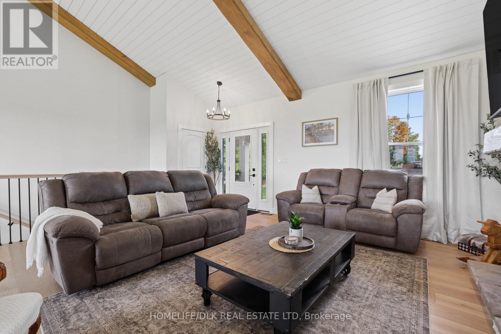 723 ROSEDALE ROAD S - Image 9