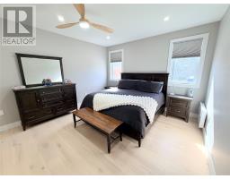 17 Murdoch Avenue thumbnail 21