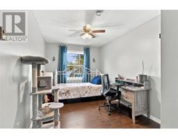 23 Davis Place thumbnail 15