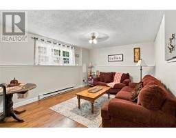 23 Davis Place thumbnail 18